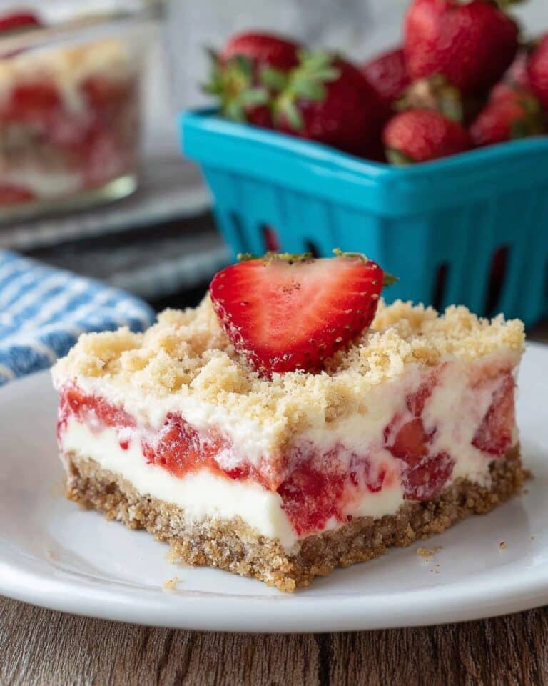 Strawberry Crunch Bars Recipe