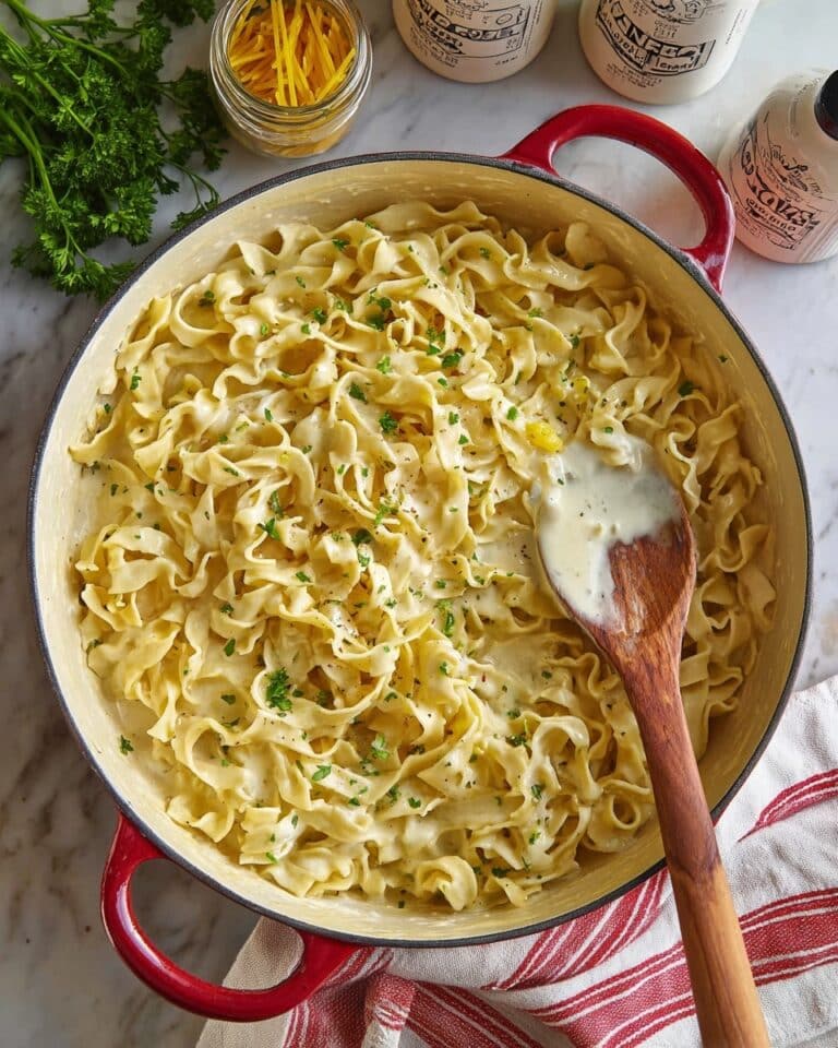 One Pot Chicken and Noodles Skillet Recipe