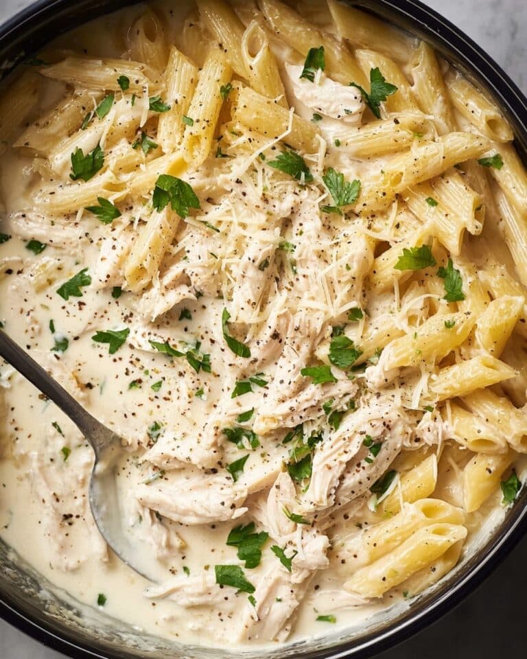 The BEST Crockpot Chicken Alfredo Recipe